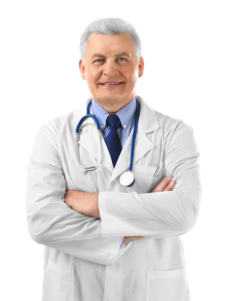 Профессиональный врач со стетоскопом — стоковое фото