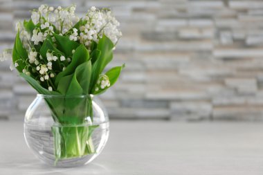 Taze bahar çiçekleri.