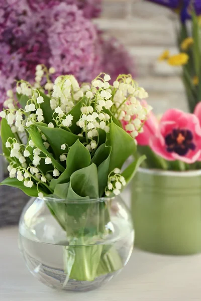 Buquê de flores frescas da primavera — Fotografia de Stock