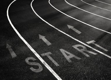 Koşu parkuru üzerinde yazılı başlatmak