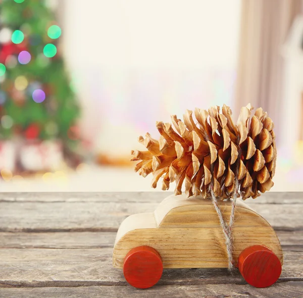 Carro de brinquedo de madeira — Fotografia de Stock