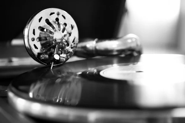 Old vintage gramophone — Stock Photo, Image