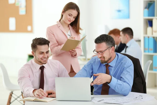 Young Engineers Working Office — Stock Photo, Image