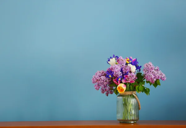 Fresh spring flowers — Stock Photo, Image