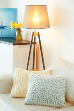 Şık yastık yığını