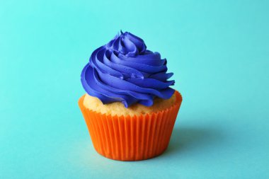 renkli doğumgünü keki