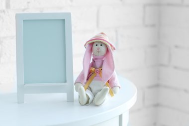 Bebek oyuncak ve çerçeve