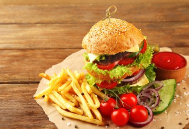 Hamburger kızartma tablo ile