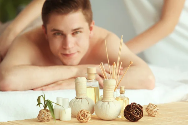 Man har massage — Stockfoto