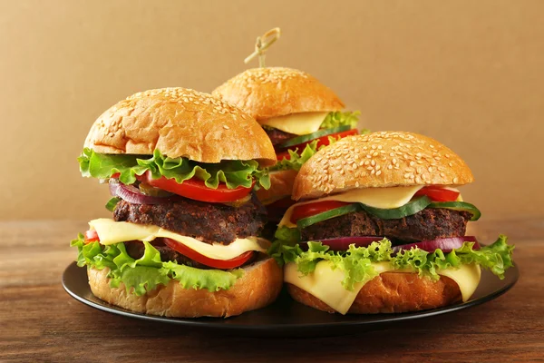 Deliciosos hambúrgueres duplos — Fotografia de Stock