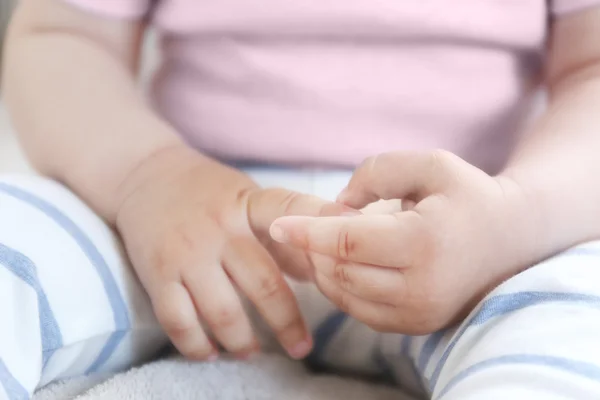 Hands of liitle Baby — Stock Photo, Image