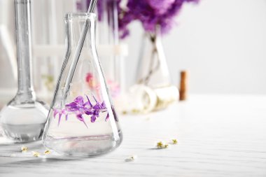 Parfüm yapma süreci