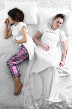 Uyuyan iki görünüm