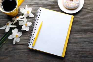 Bir fincan taze kahve. 