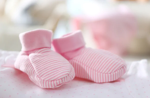 Baby bootees, close-up — Stockfoto