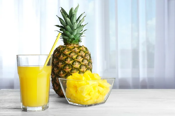 Glass of juice, pineapple — Stock Photo, Image