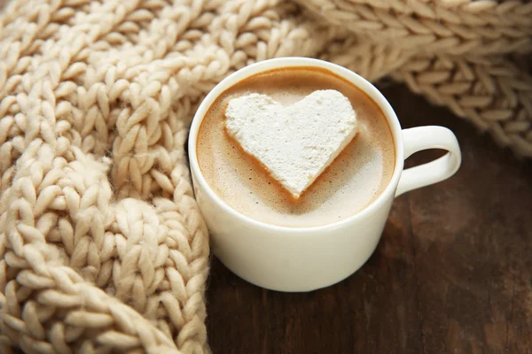 Ceașcă de cafea cu bezea — Fotografie, imagine de stoc