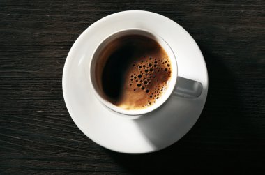 Bir fincan taze kahve.  