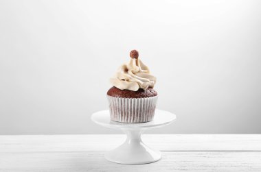 Arka plan üzerinde lezzetli kek