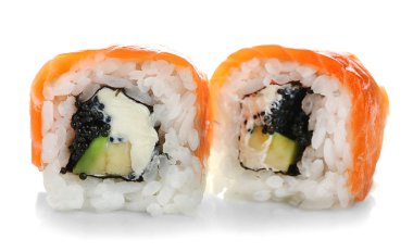 suşi rulo üzerinde beyaz izole