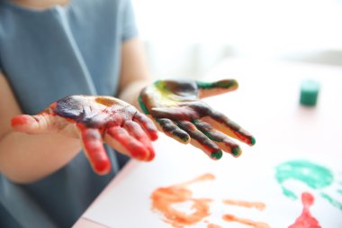 Çocuk yapım el basmak