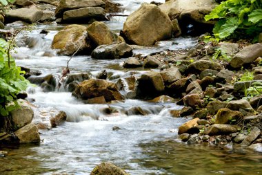 Muhteşem dağ Nehri