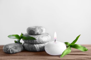 Mum taşlarla gri spa