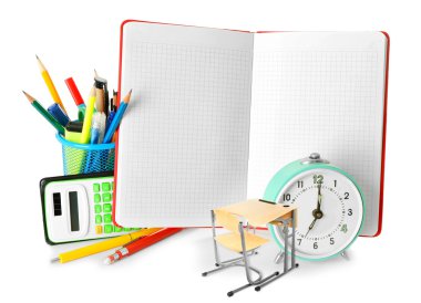 beyaz üzerine okul malzemeleri 