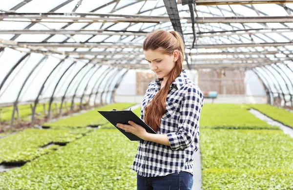 Working female farmer — Stock Photo, Image