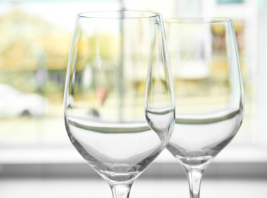 Kadehlerin iç arka plan üzerinde