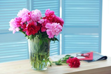 Taze Şakayık buket 