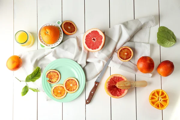 榨汁美味的橘子 — 图库照片