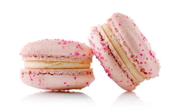 Macarons savoureux sur blanc — Photo