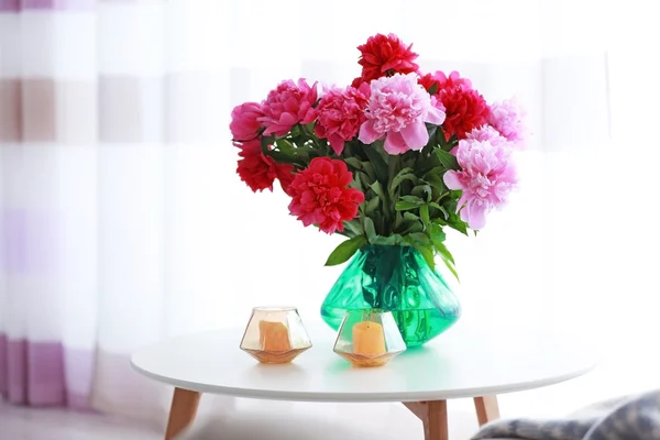 Bellissimo bouquet di peonia — Foto Stock