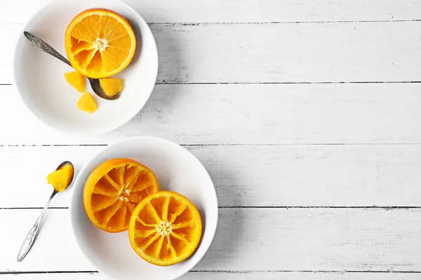 Comer naranjas con cuchara — Foto de Stock