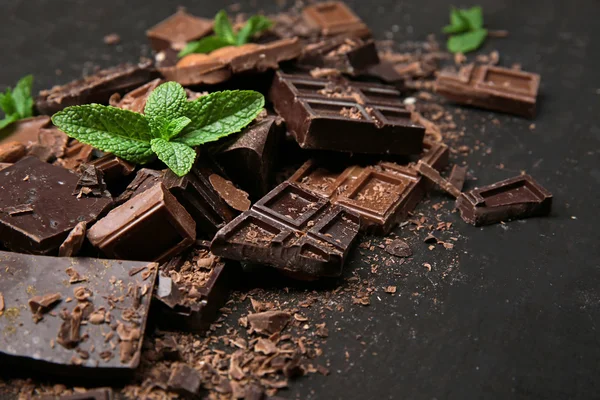 Čokoládové kousky s mentolkou — Stock fotografie