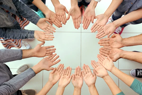 Mani unite, vista dall'alto — Foto Stock