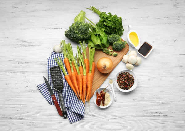 Морква з овочами та спеціями — стокове фото