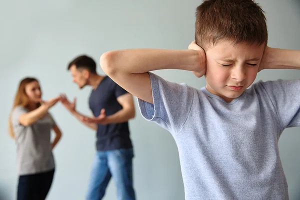 Family Problems Concept Boy Closing His Ears While Parents Abusing — Stock Photo, Image