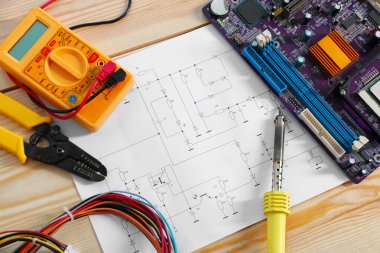 Elektrik çizim araçları ile  