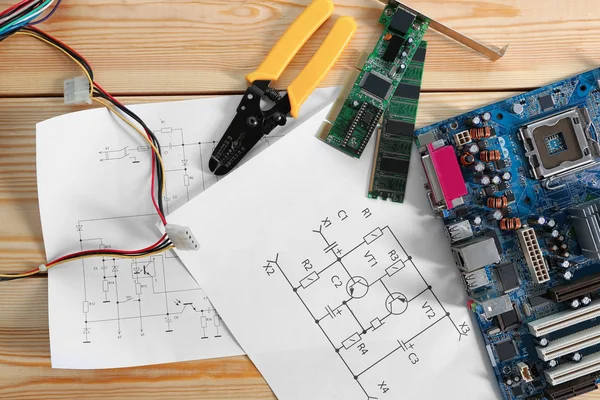 Elektrische tekeningen met hulpmiddelen — Stockfoto