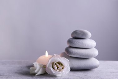 Mum taşlarla beyaz spa 
