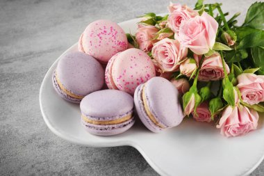 Güllü lezzetli macaroons 