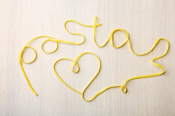 Word Pasta gemaakt van gekookte spaghetti — Stockfoto