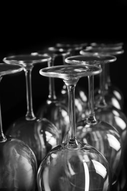 boş şarap bardakları 