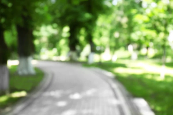 Blurred walkway in park — Stock Photo, Image