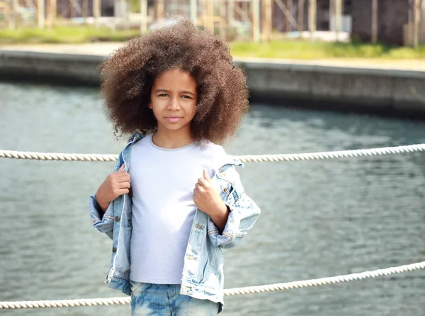 Gadis kecil Afro Amerika — Stok Foto