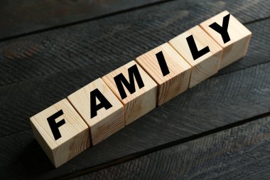 Word aile tahta küpleri 