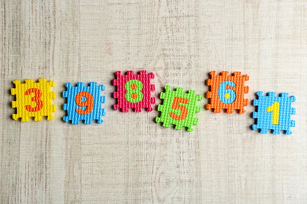 Color numbers on table — Stock Photo, Image