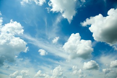 Mavi gökyüzü arkaplanı 